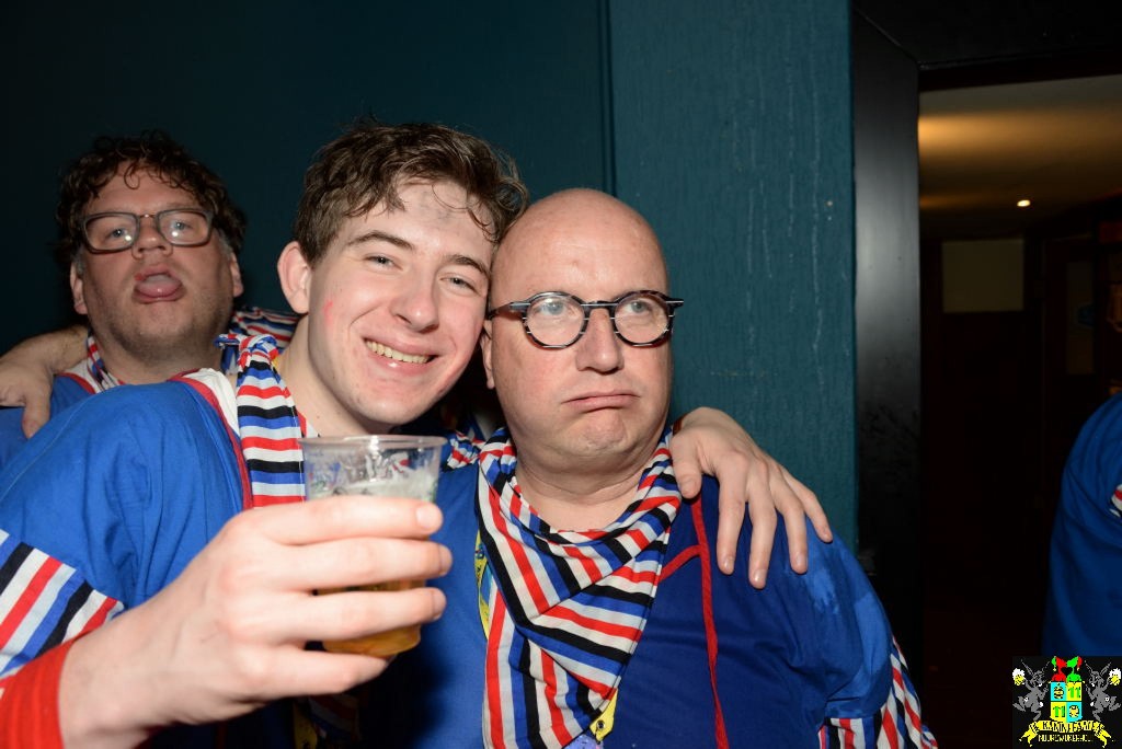 ../Images/Carnavals maandagavond in VdG 387.jpg